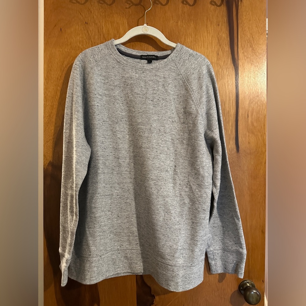 Banana Republic Men's Heather Gray Sweater size Large